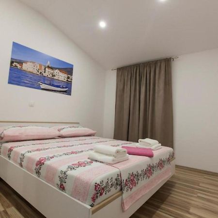 Apartment Dalmatia Kastela Luaran gambar