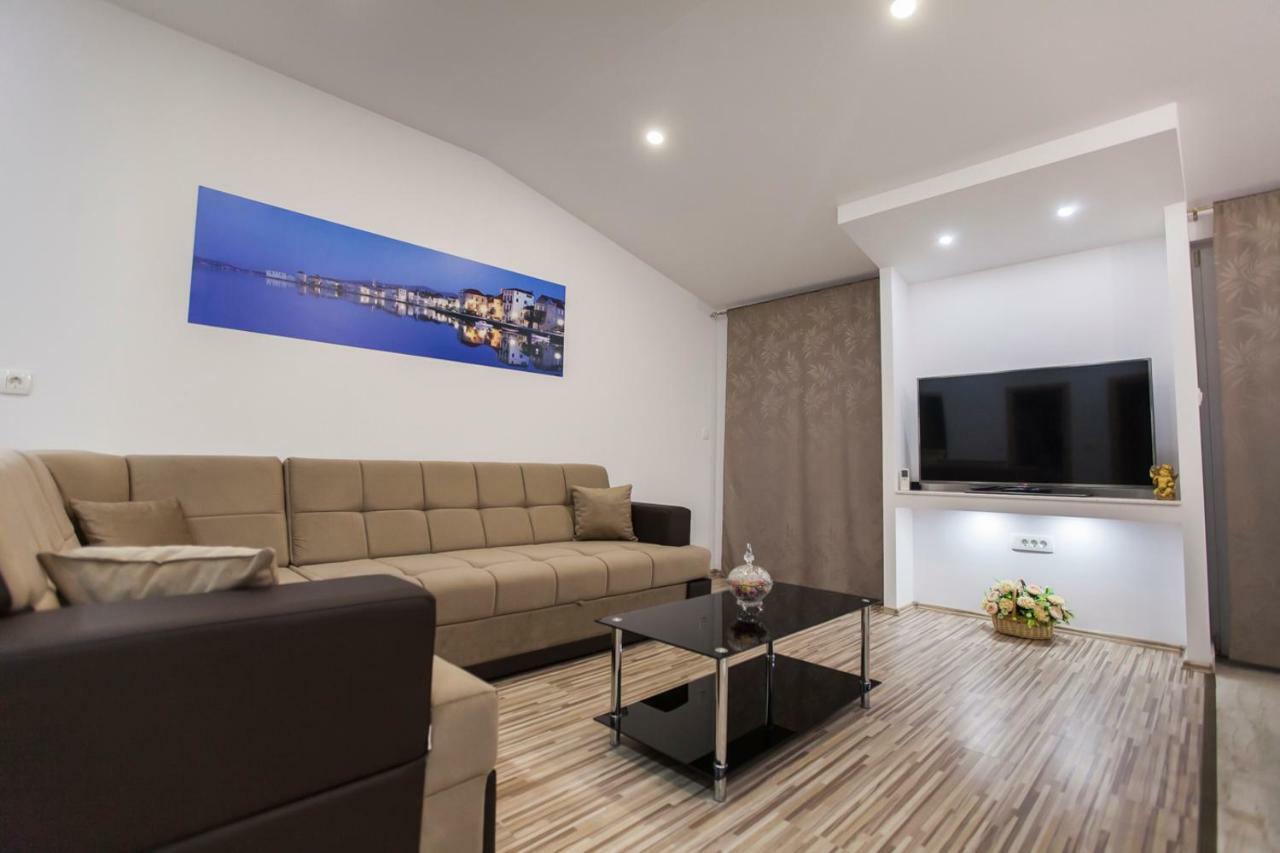 Apartment Dalmatia Kastela Luaran gambar