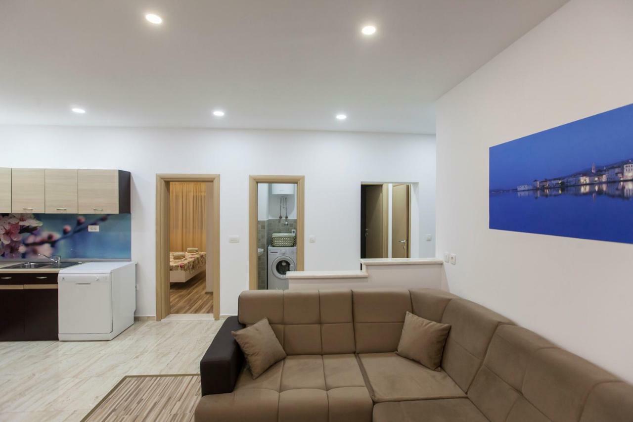 Apartment Dalmatia Kastela Luaran gambar